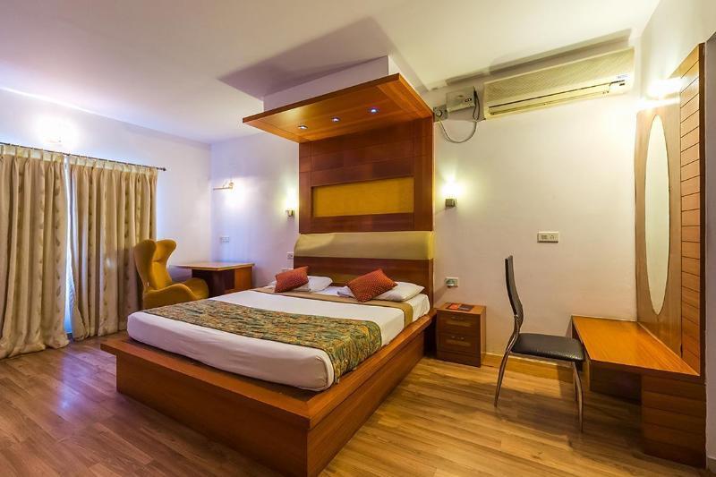 Hotel Riverside Resort And Spa Kumbakonam Exterior foto